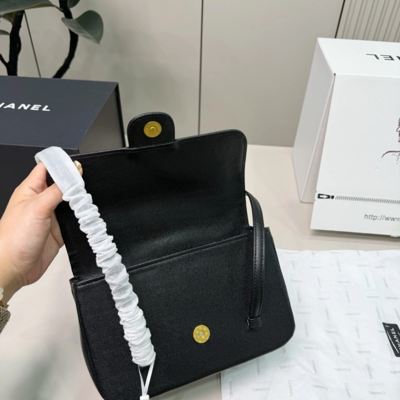 Adjustable straps for underarm or shoulder carry-box