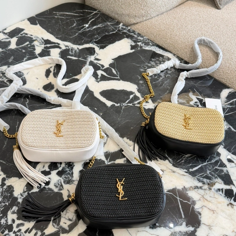 “Black and Gold Tassel Camera Bag-no box