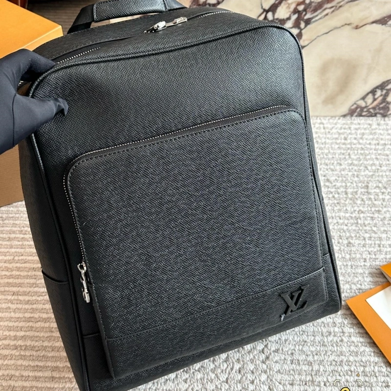 L home backpack ● ultra-high-definition hardware l0go logo-no box