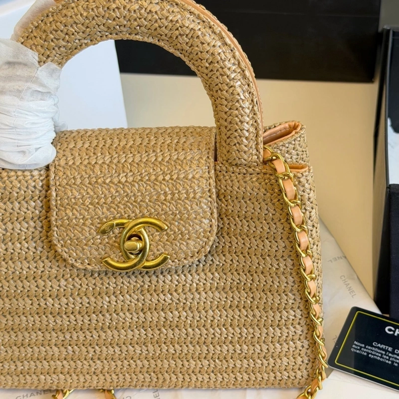 Early Spring Resort Woven Kelly Bag-box”Please note there might be a slight color variation. Kindly check the detail images.”