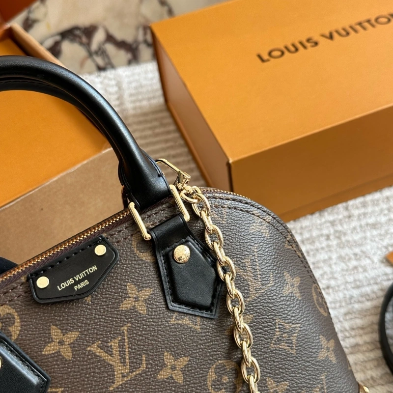 The new Alma shell bag-box