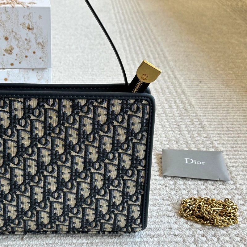 D home Oblique Chain Bag-box