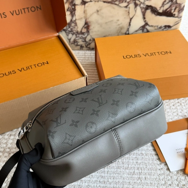 Men’s messenger bag, a must-have for commuting-box