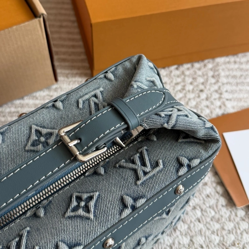 New Makeup Bag-box