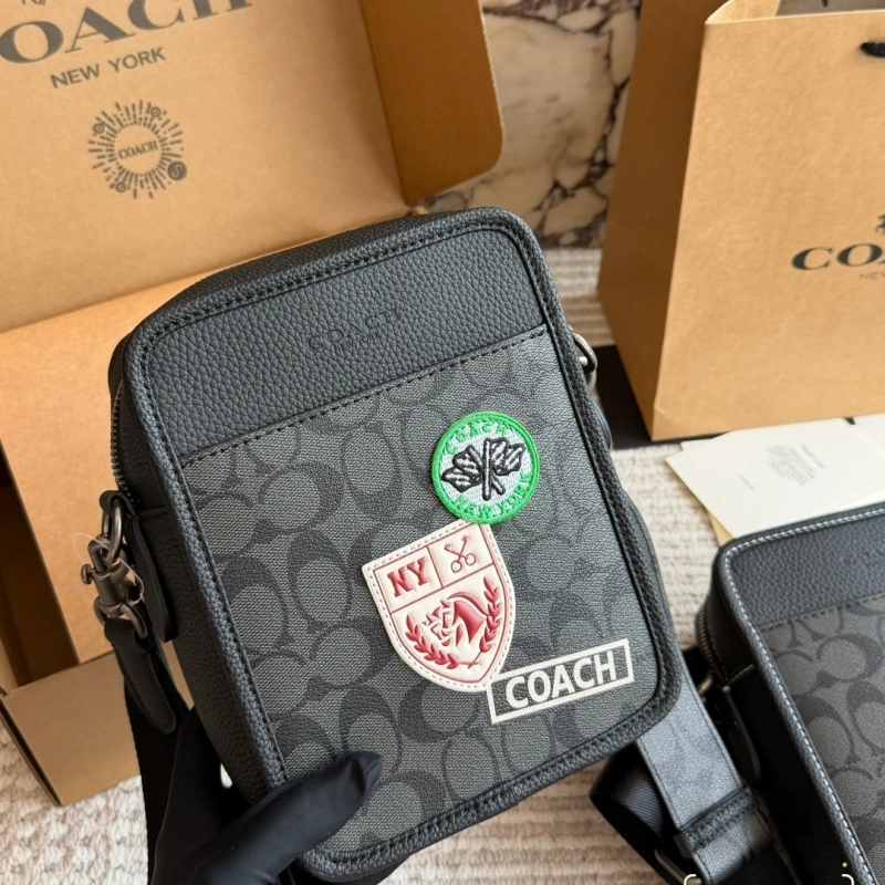 C’s new arrival: Black camera bag-box