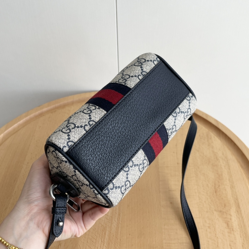 Fashionable and trendy universal bucket, hand-held crossbody camera, baguette, mailman, saddle bag-without packaging box