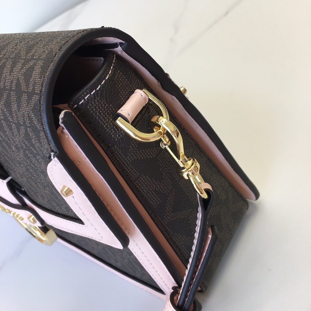 Advanced fashion trendy leather shoulder bag, fashionable commuting diagonal cross bag, women’s retro small square bag-comes with gift box