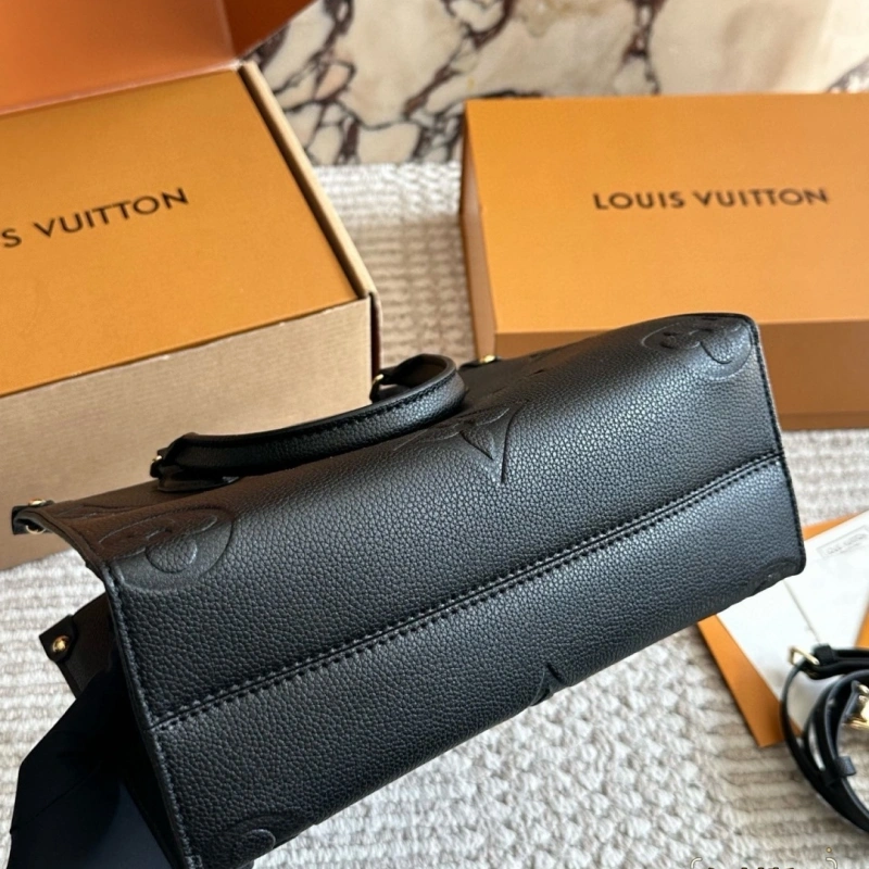 Small S/S handbag with box