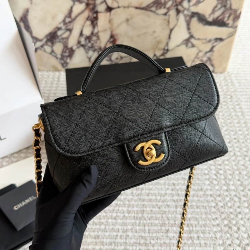 Pique Texture Flap Bag with Gold-box