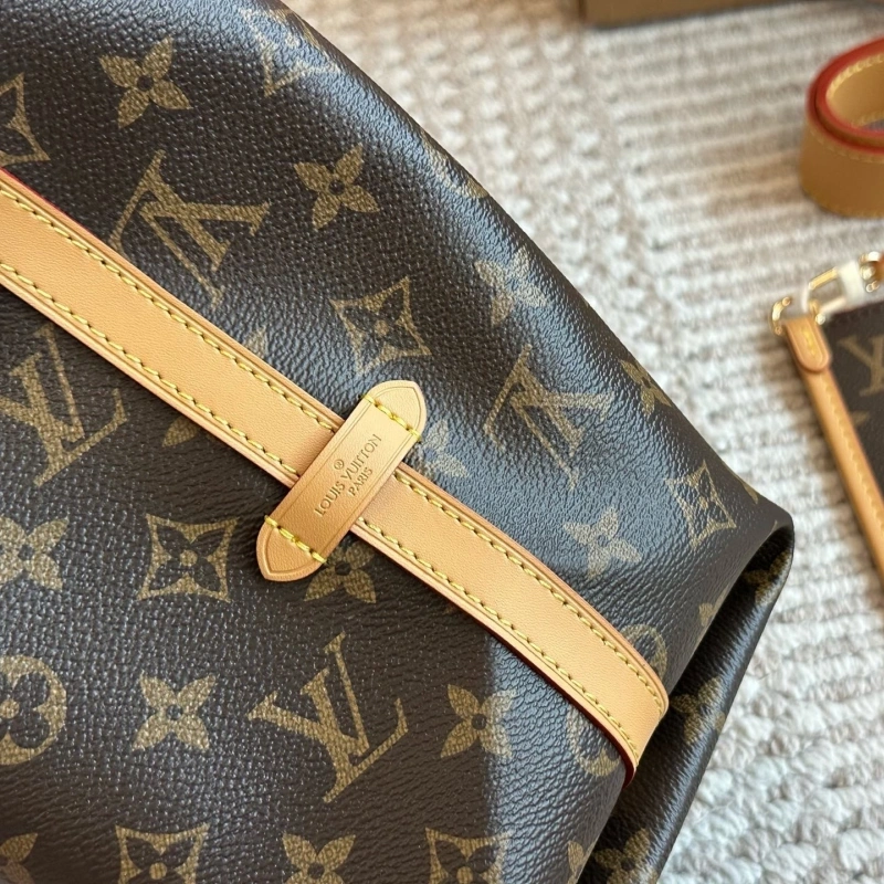 The chip version of the new commuter bag is practical in appearance-box