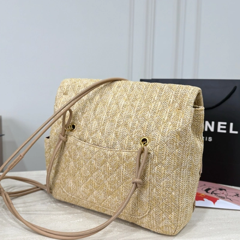 Simple, versatile, and super stylish. The go-to choice for everyday wear. (No box included).