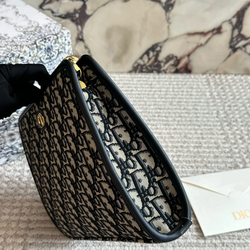 D’s old flower envelope bag-box