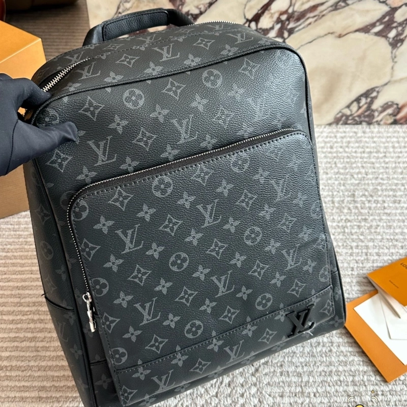 L home backpack ● ultra-high-definition hardware l0go logo-no box