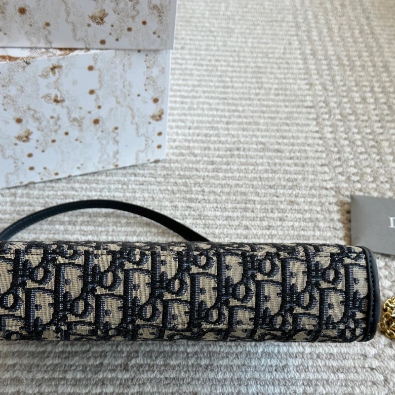 D home Oblique Chain Bag-box