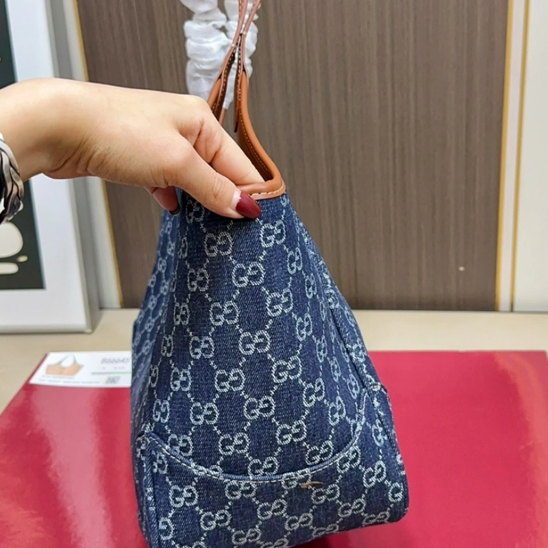 Series Tote Bag with Gift Box
