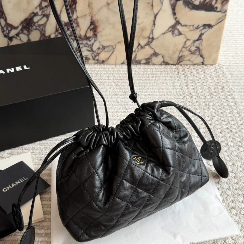 Sheepskin Cloud Bag, Black Quilted-box