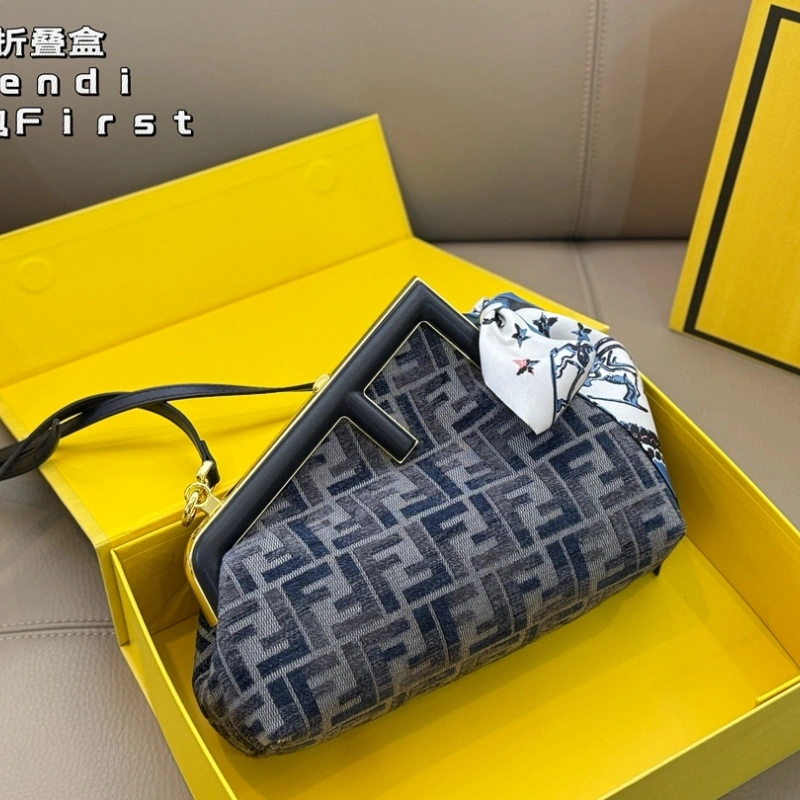 Clip Wrap First -box