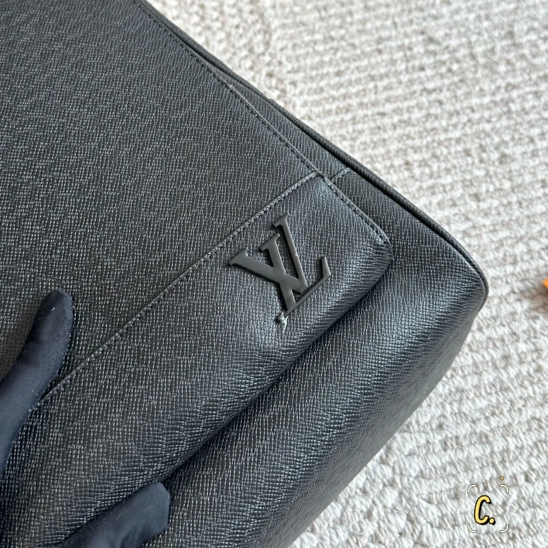 L home backpack ● ultra-high-definition hardware l0go logo-no box