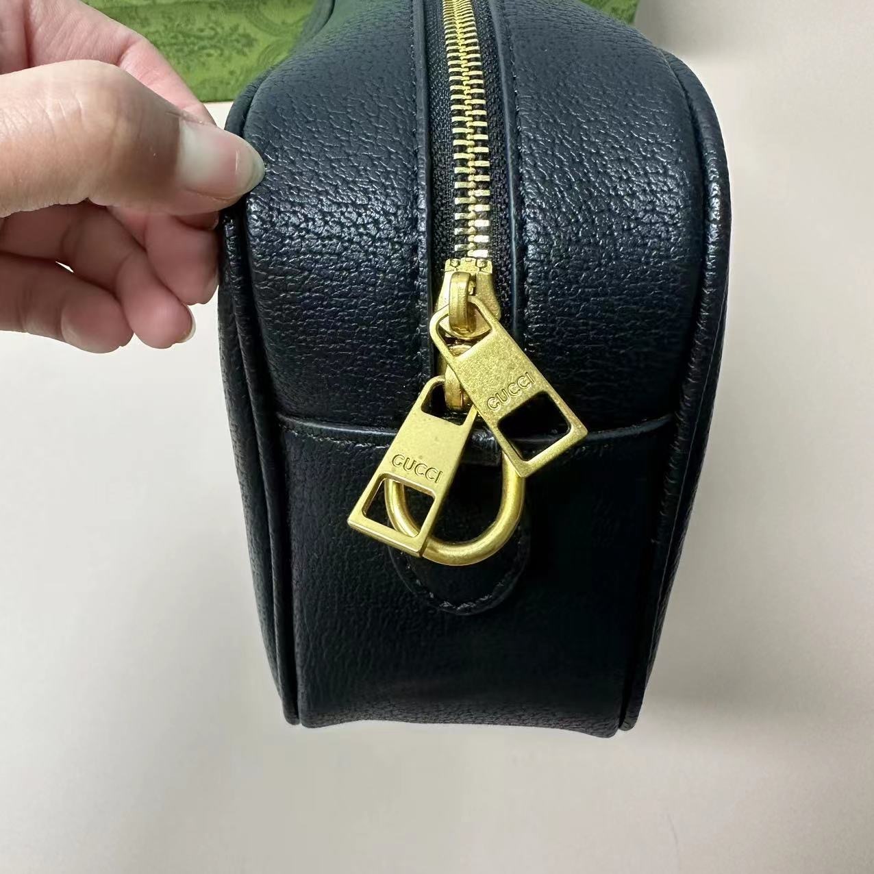 Gucci Gucci men’s and women’s adidas x Gucci co-branded shoulder backpack