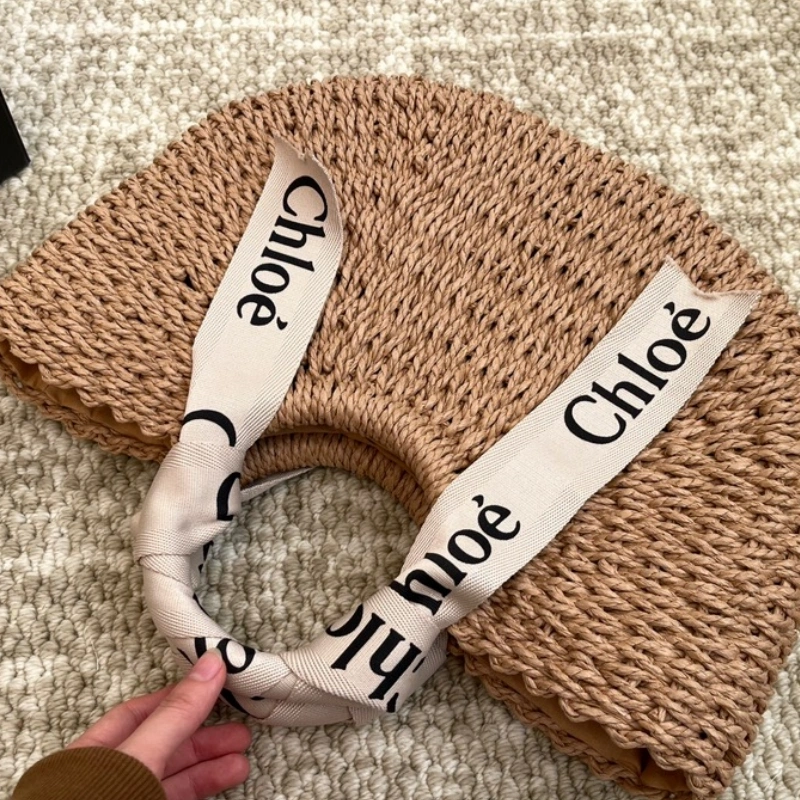 This new straw basket bag-no box