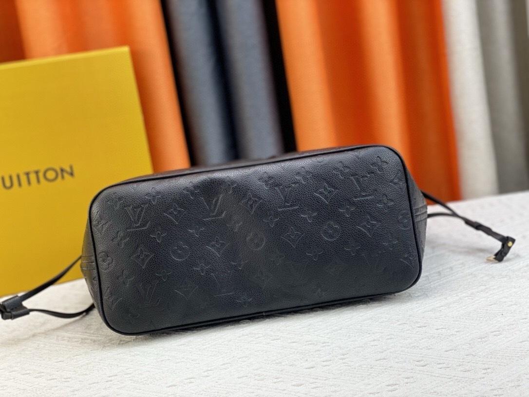 Lv-Top layer cowhide embossed fashion large-capacity bag women’s bag high-end versatile commuter bag one-shoulder underarm tote bag-without packaging box