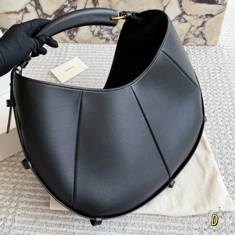 Leather with horn handles and antique gold buckles—vintage yet edgy-no box