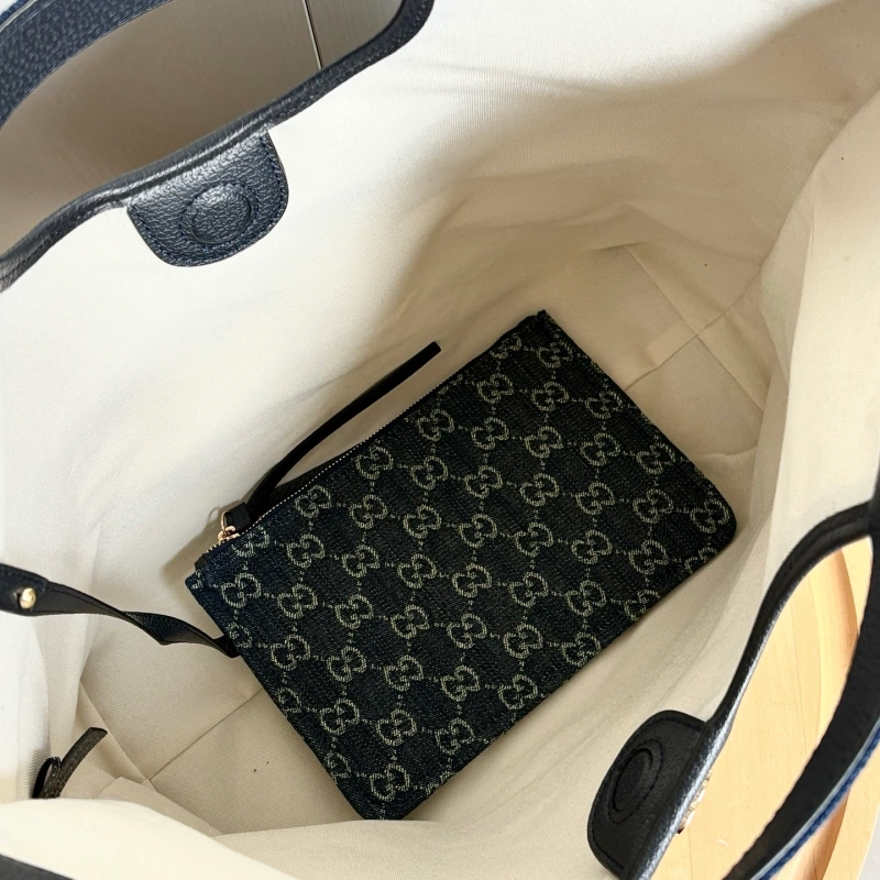 The new G family big tote-no box