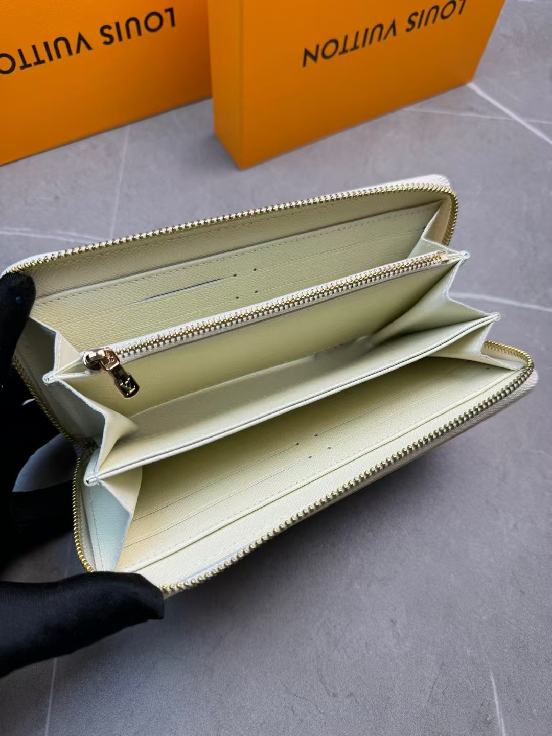 New Women’s Bag, Old Flower Zipper Wallet, Genuine Leather, Men’s and Women’s Long Handbag-comes with gift box