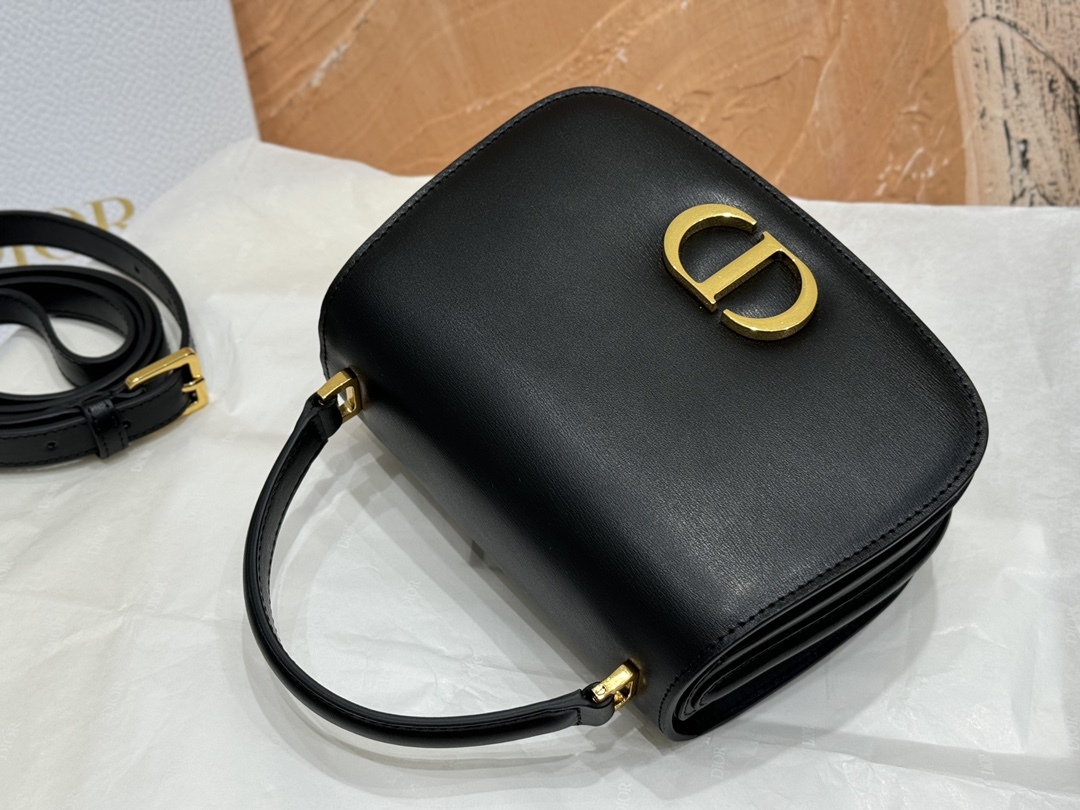 Crossbody Handheld Versatile Elegant Bag Classic Simple Women’s Bag-comes with gift box