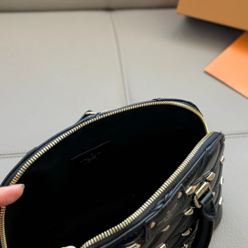 New shell bag-box