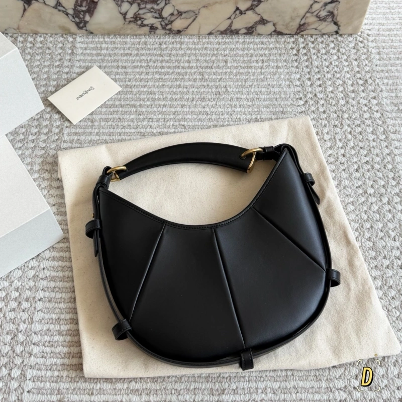 Leather with horn handles and antique gold buckles—vintage yet edgy-no box