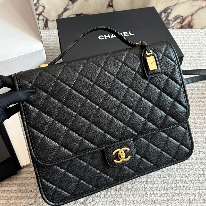 Caviar patent leather backpack-box
