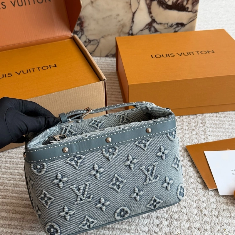 New Makeup Bag-box
