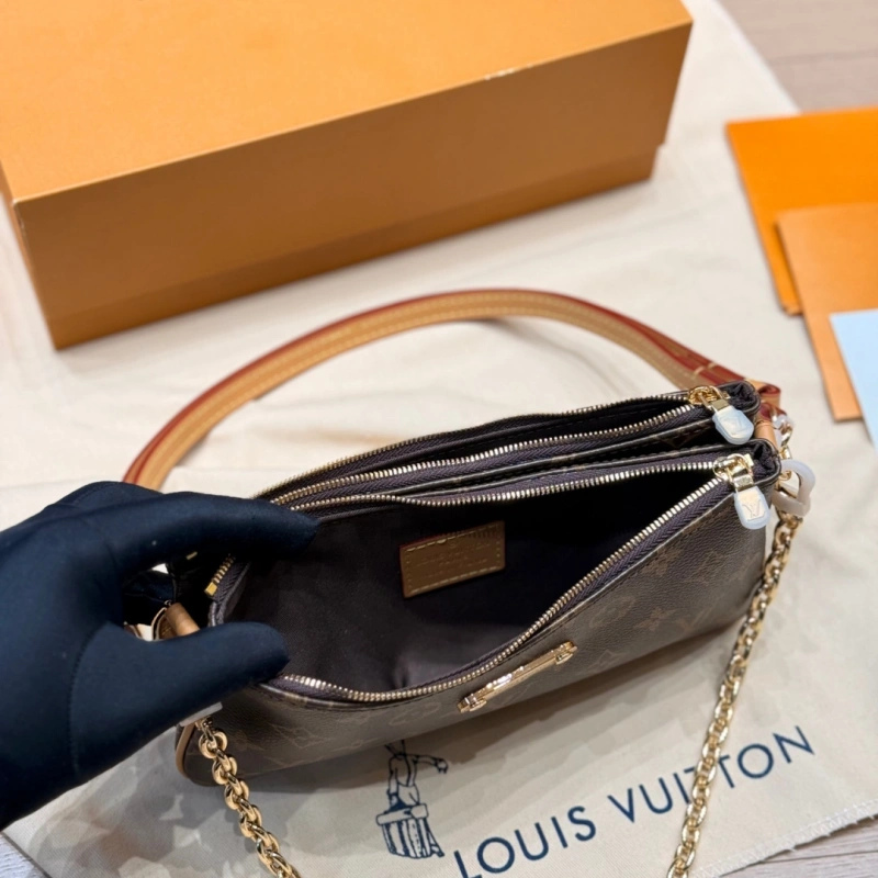 Multi-color shoulder bag-box