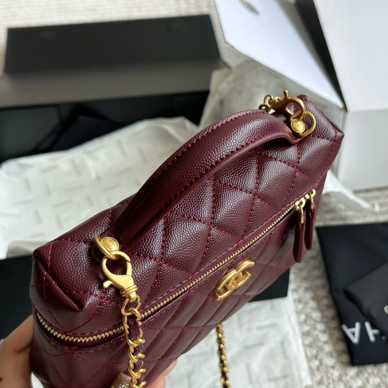 Scored the viral LP Box Bag! Feeling super lucky~box