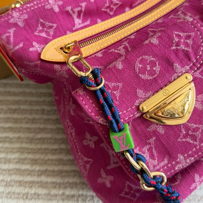 Denim bags are perfect for spring and summer-box