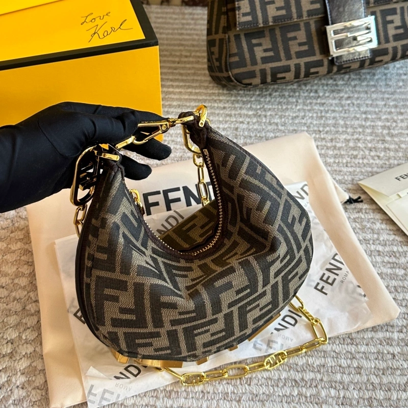 The latest model of the crescent bag-box