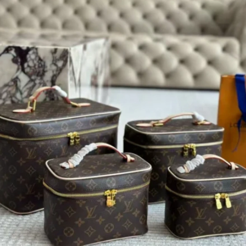 Supporting inner liner makeup bag transformation scarf bag crossbody shoulder strap chain accessories-comes with gift box