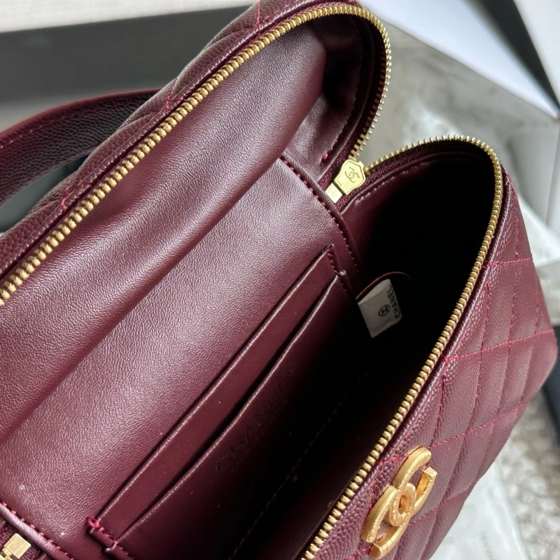 Scored the viral LP Box Bag! Feeling super lucky~box