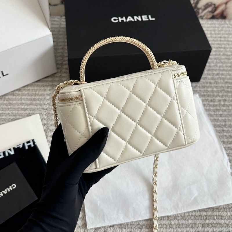 Glossy gold label diamond plaid sheepskin handle long box bag-box