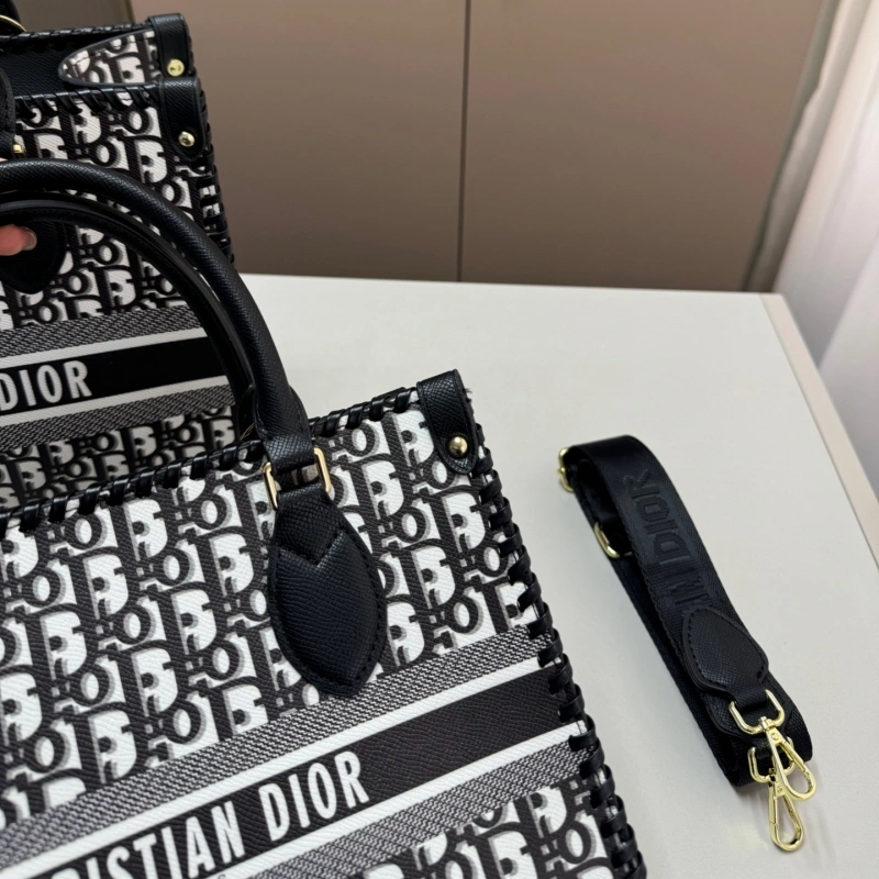 Perfect for work and play, with a spacious interior-box