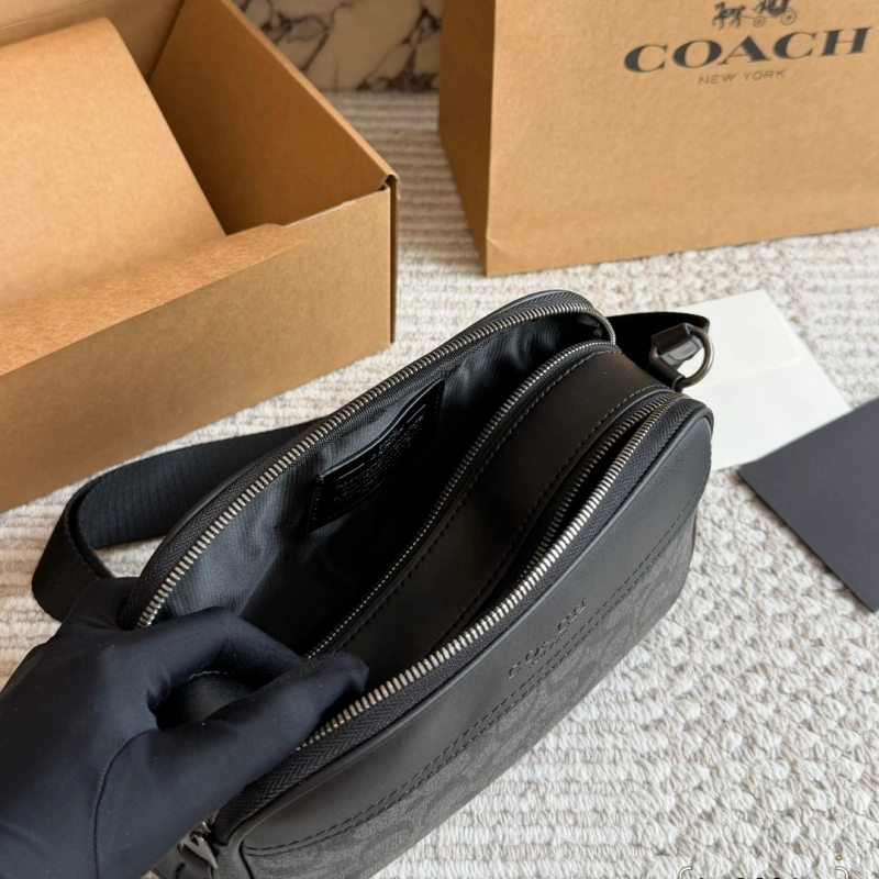 C’s new arrival: Black camera bag-box