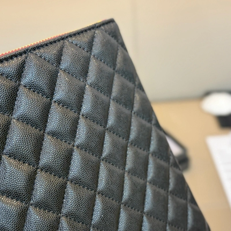 Clutch handbag-box
