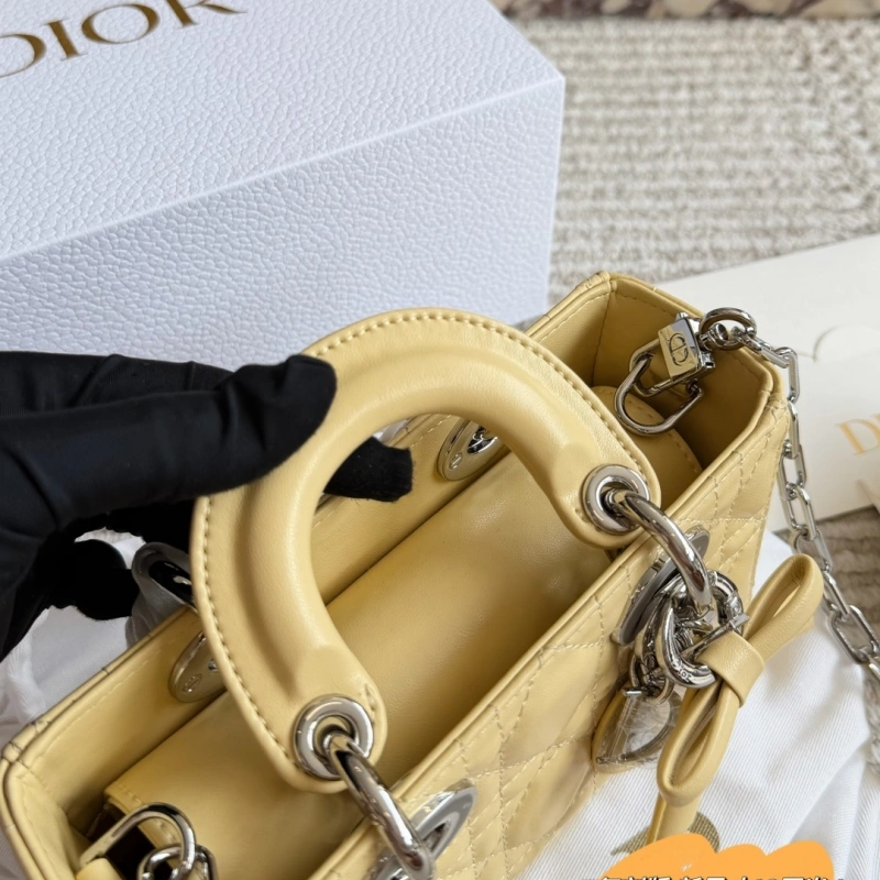Lady’s New Arrival Long Sheepskin Coat – Full Packaging, 5 Colors Available