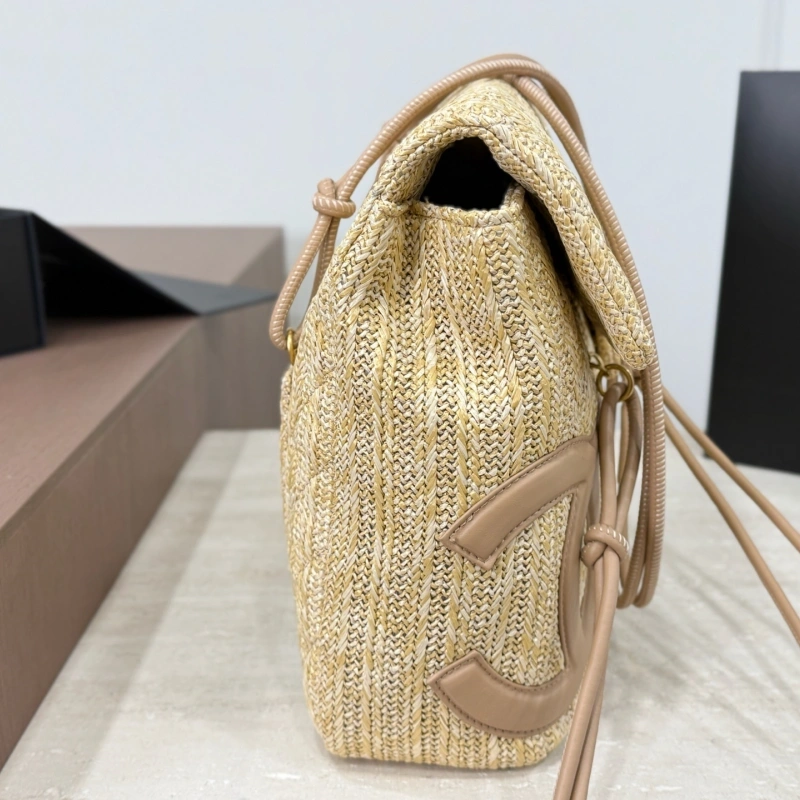 Simple, versatile, and super stylish. The go-to choice for everyday wear. (No box included).