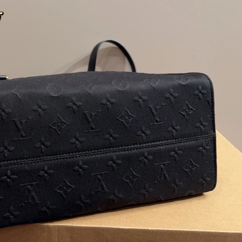 Large Capacity & Highly Durable.-no box