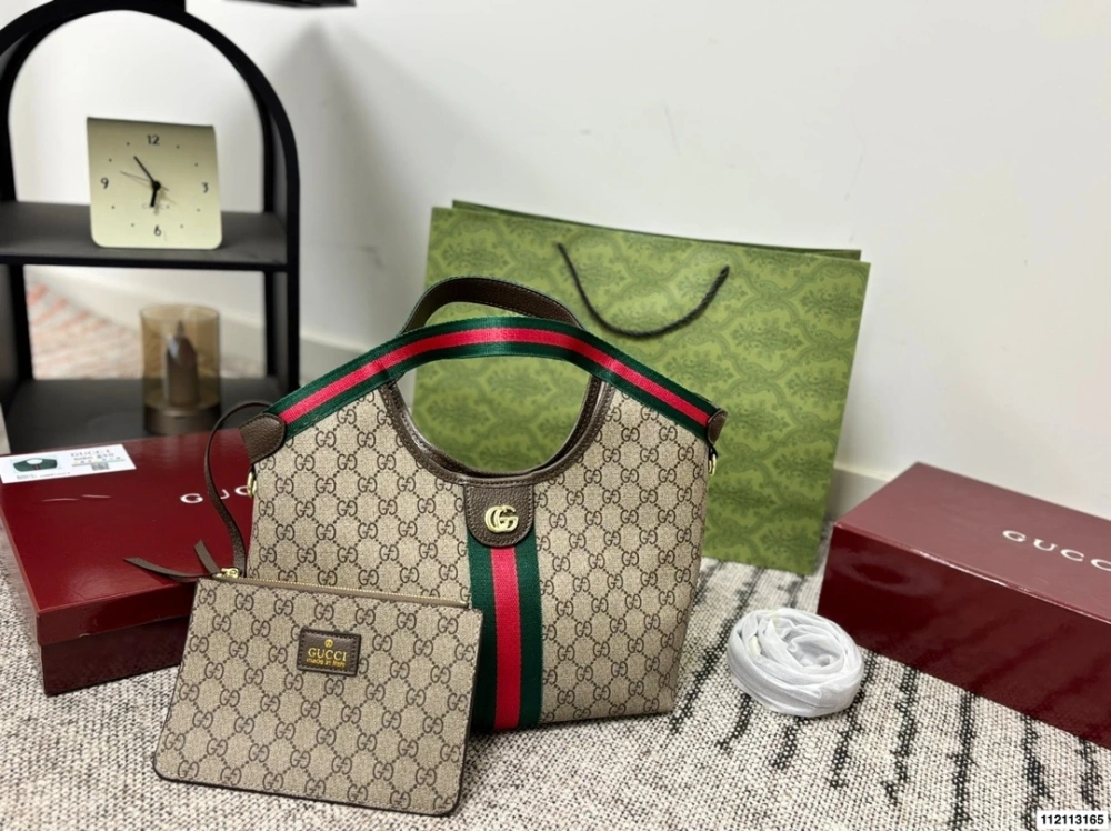 G family tote series no  box