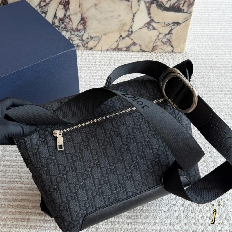 Stylish monogram messenger bag-box