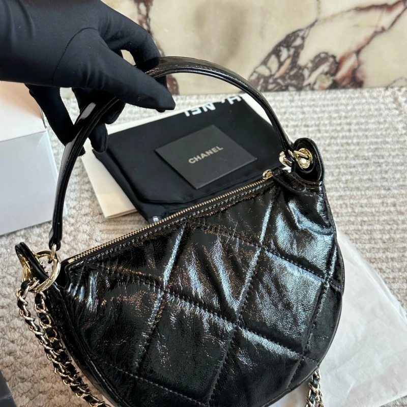 Semicircular crescent bag-box