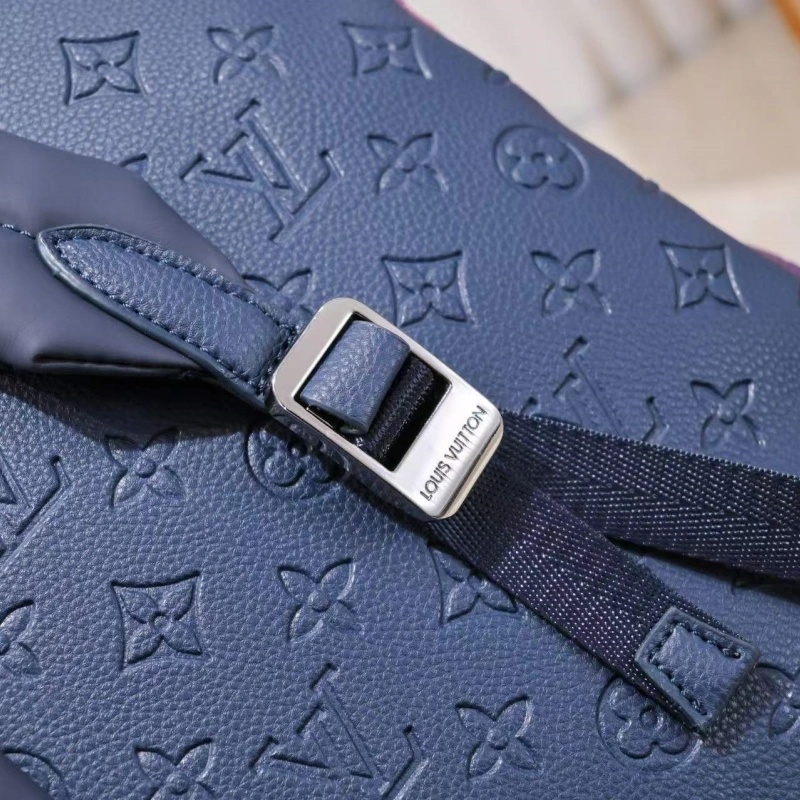 Genuine Leather Backpack-no box
